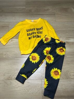 Source Unknown Yellow Sweatshirt & Black Sunflower Joggers Kids Matching Set